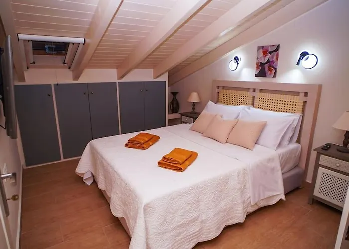 Melina's Bright Apartment, 아파트 Virós