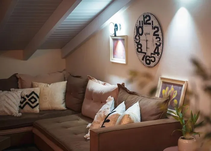 아파트 Melina's Bright Apartment,