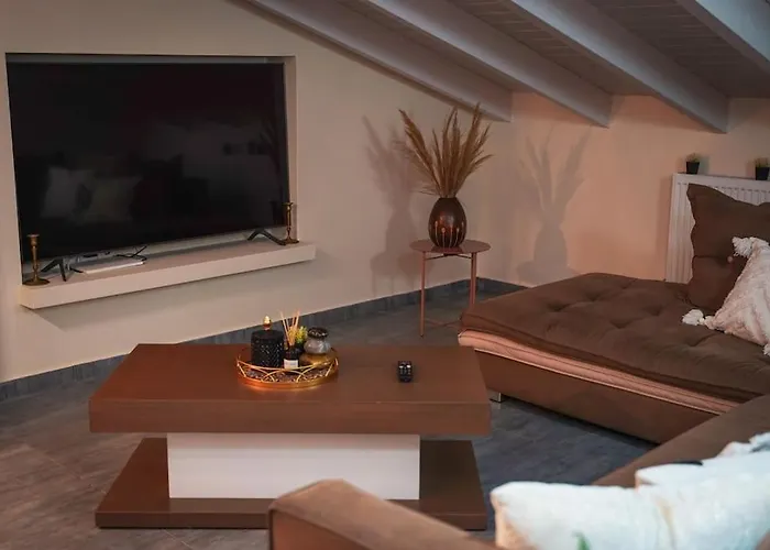 Melina's Bright Apartment, 아파트 Virós