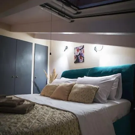 Апартаменты Melina's Bright Apartment, Viros