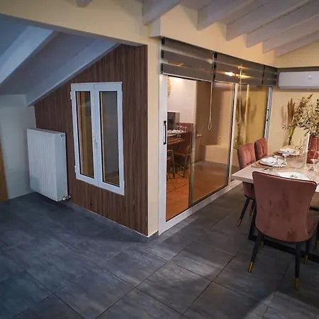 Melina's Bright Apartment, Апартаменты Viros