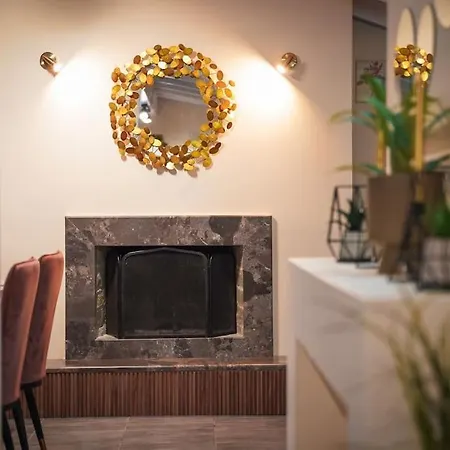 Апартаменты Melina's Bright Apartment, Viros
