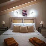 Melina's Bright Apartment, Apartman