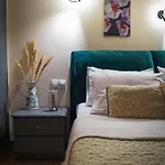 Melina's Bright Apartment, Διαμέρισμα