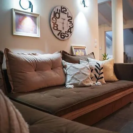 Melina's Bright Apartment,